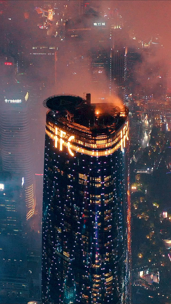 #带你去旅行#云霄之上的三塔各有特色,你最中意的是哪座呢?