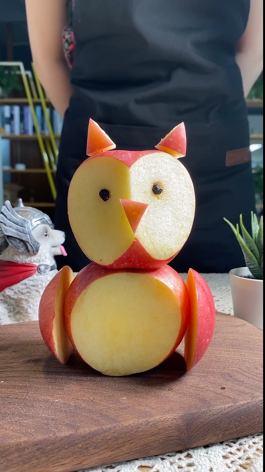 童年回忆#2个苹果能带给你童年美好回忆!苹果猫头鹰真可爱!