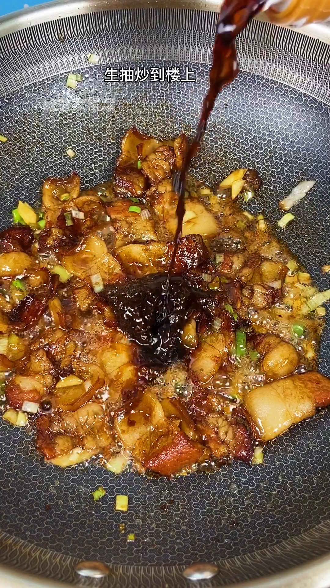 家常菜炖菜有诀窍掌握好以下几点这样做的猪肉白菜炖粉条连菜汤都没剩