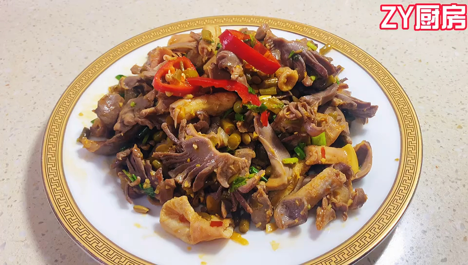 秀出你的拿手菜#今日推荐,酸豆角炒鸭杂