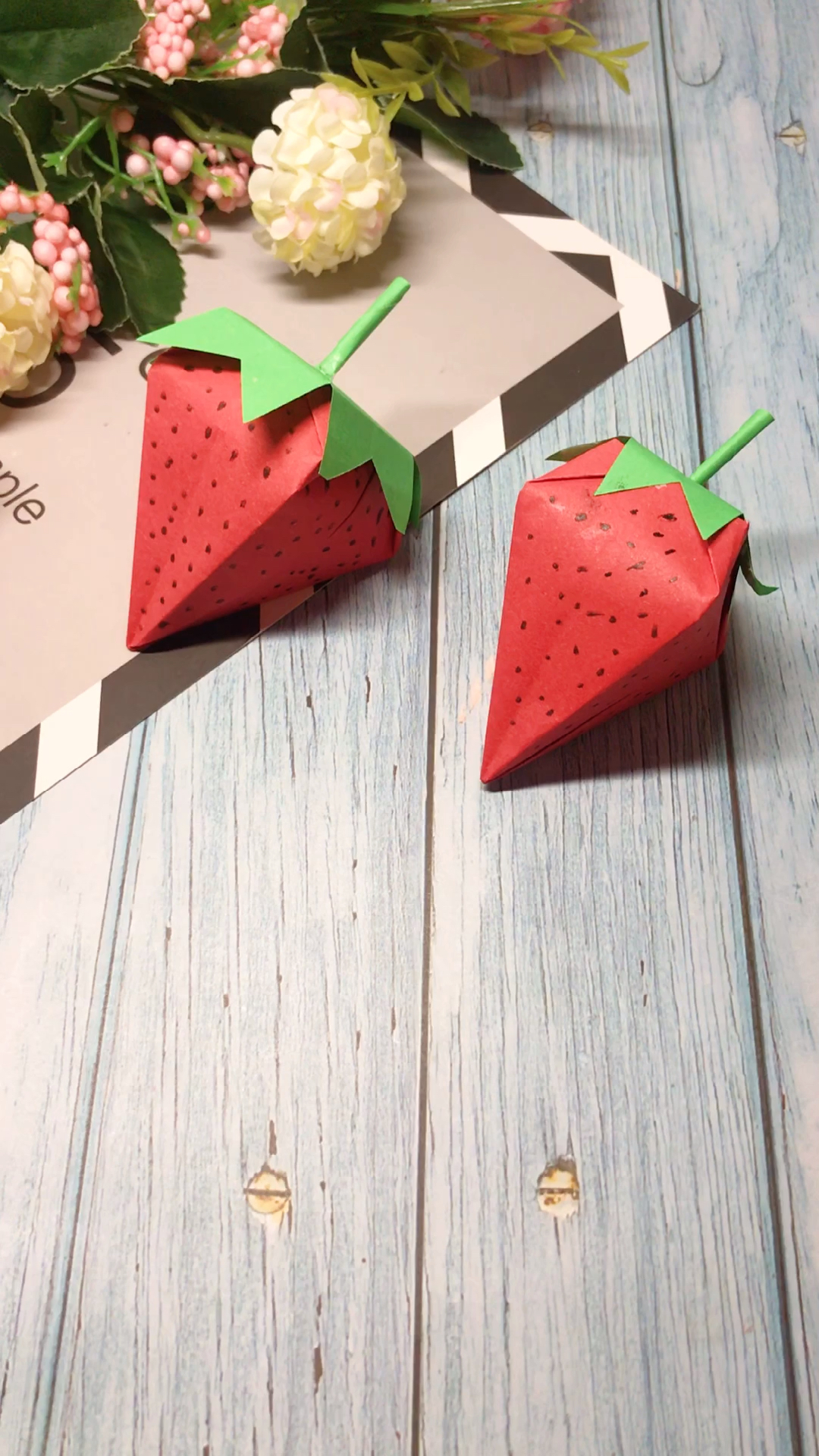 草莓折纸图解图片