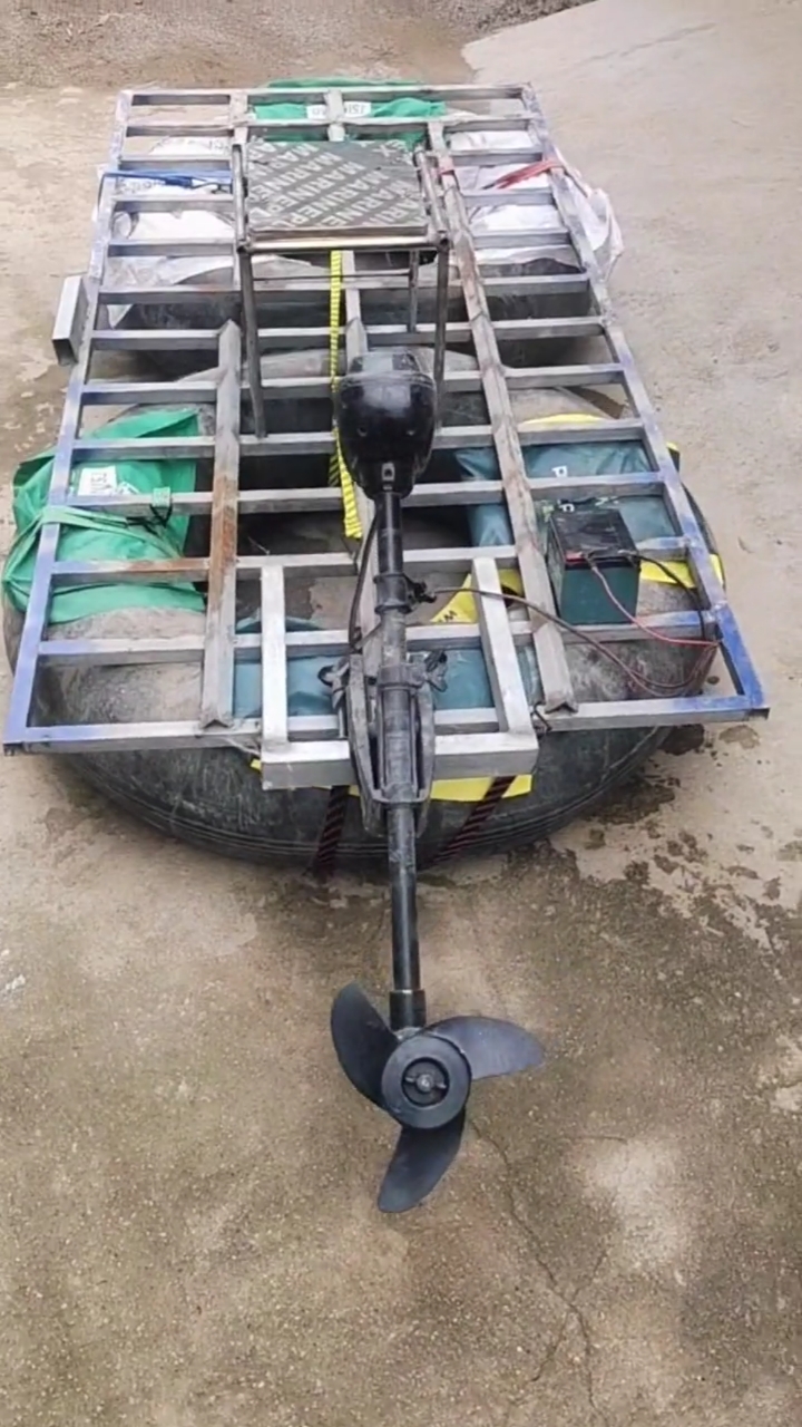 自己做的轮胎船,有喜欢的吗?