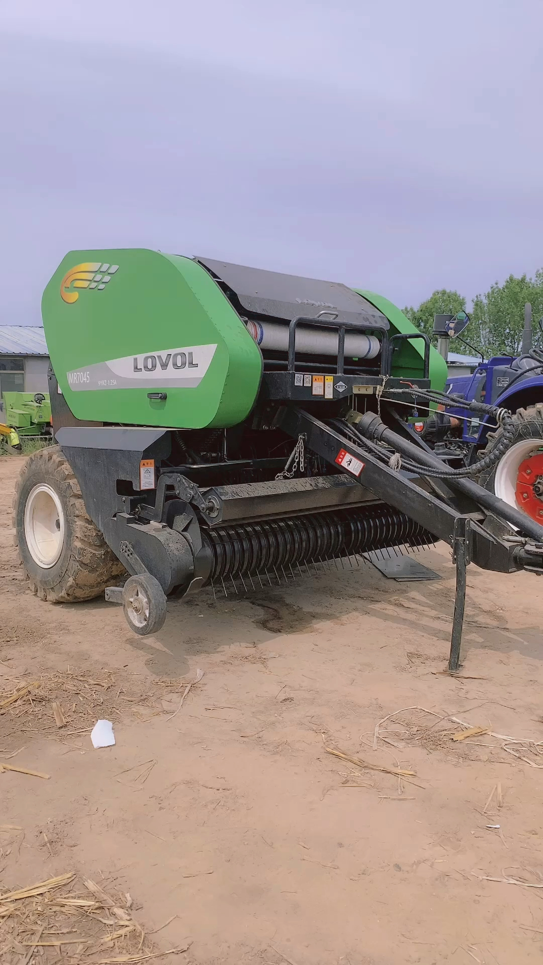 秸秆打捆机雷沃大圆捆打包机库存新车