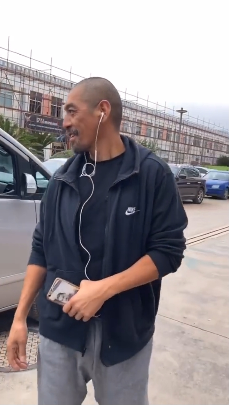 孙蛟龙因面相不好,出演多部电视剧无人记得,后因《小鱼儿与花无缺》