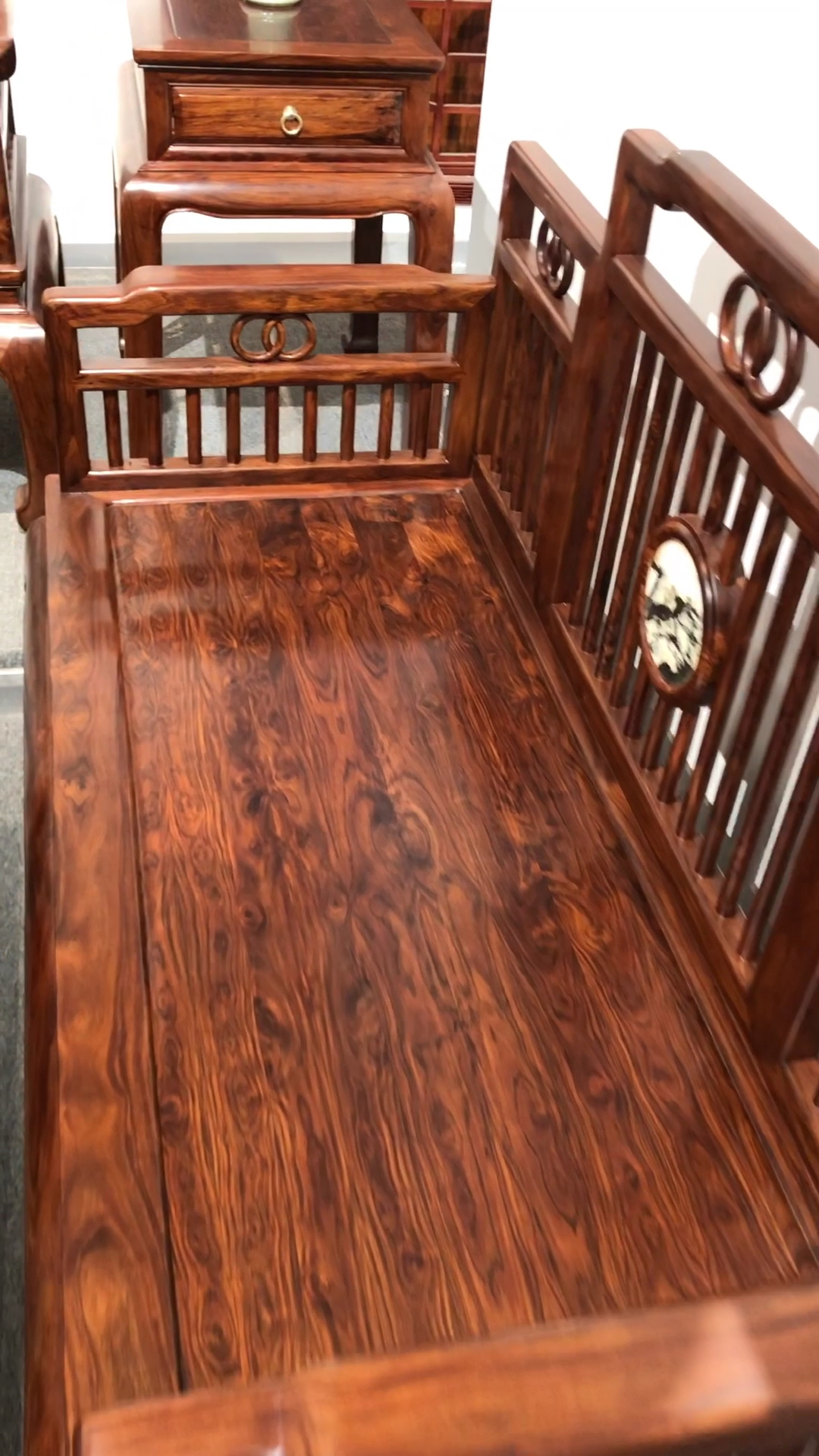 海南黄花梨大沙发