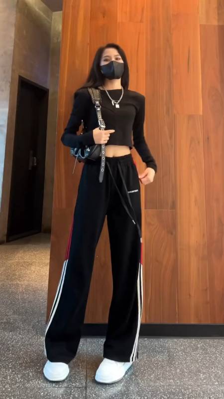 2022-08-2435林巧儿服饰5.