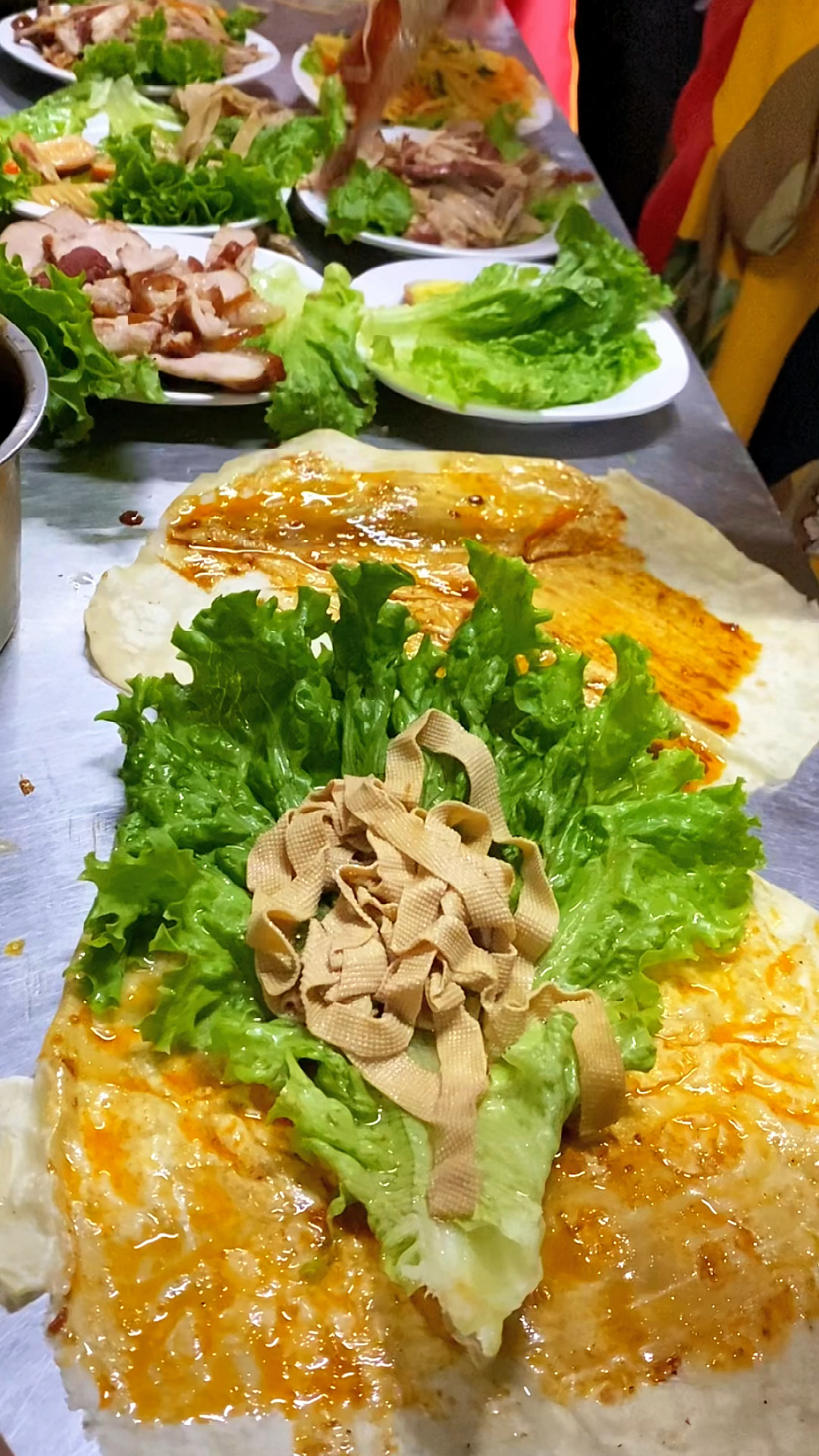 卤肉卷饼#卤肉卷饼全套做法#卤肉卷饼#烙馍卷菜#卷饼#摆摊#美食-度小