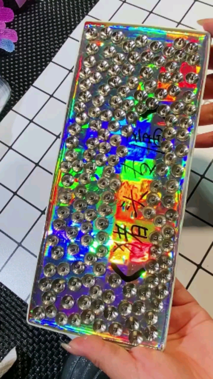 滴胶图钉朝上的键盘做好了看着就可怕