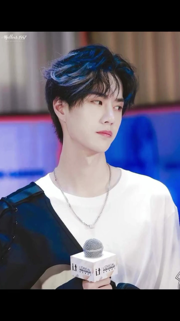 王一博#记住脖子上的痣