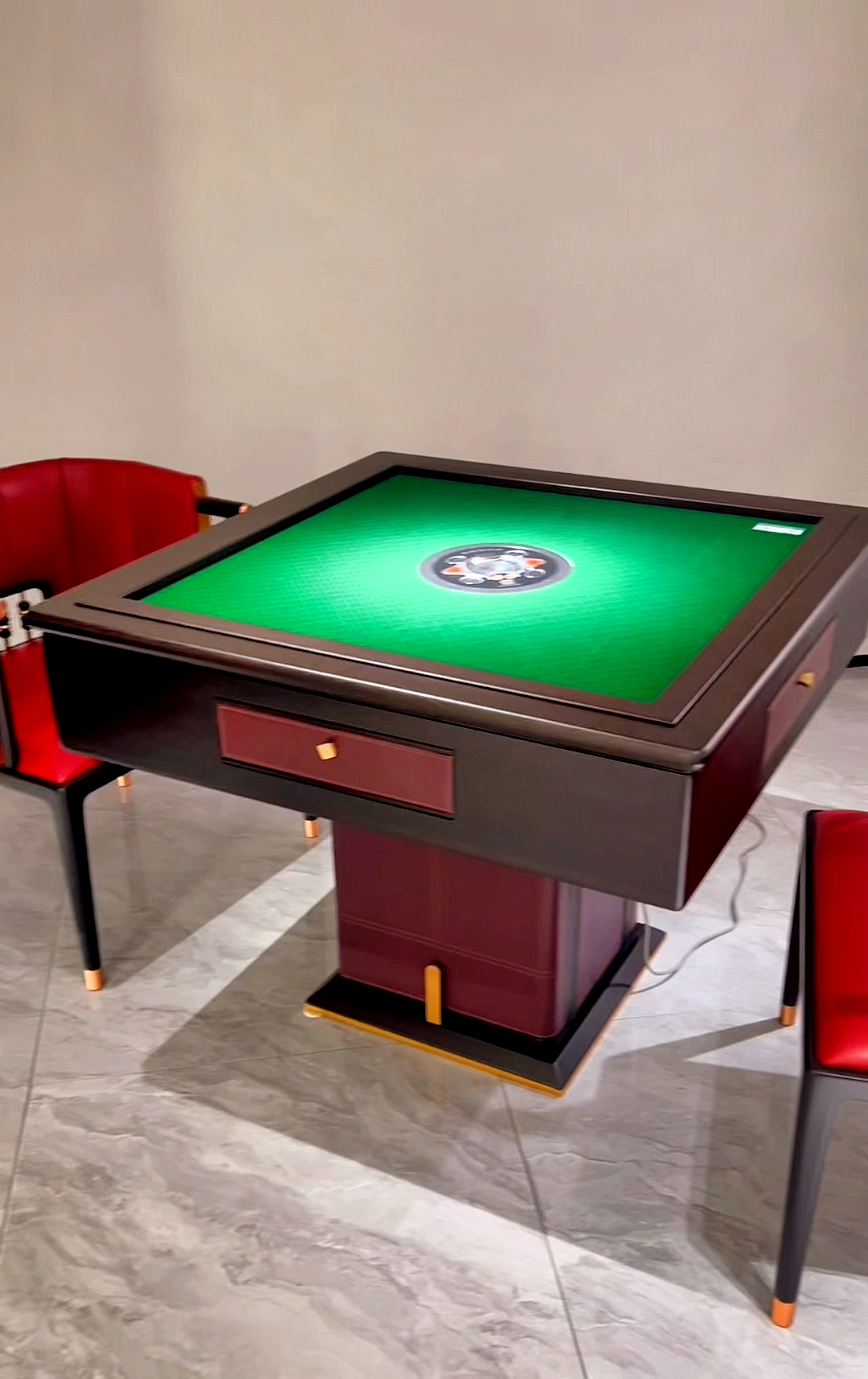 简约大气,典雅大方,摆放着显得出格外方便#麻将桌#实木家具-度小视