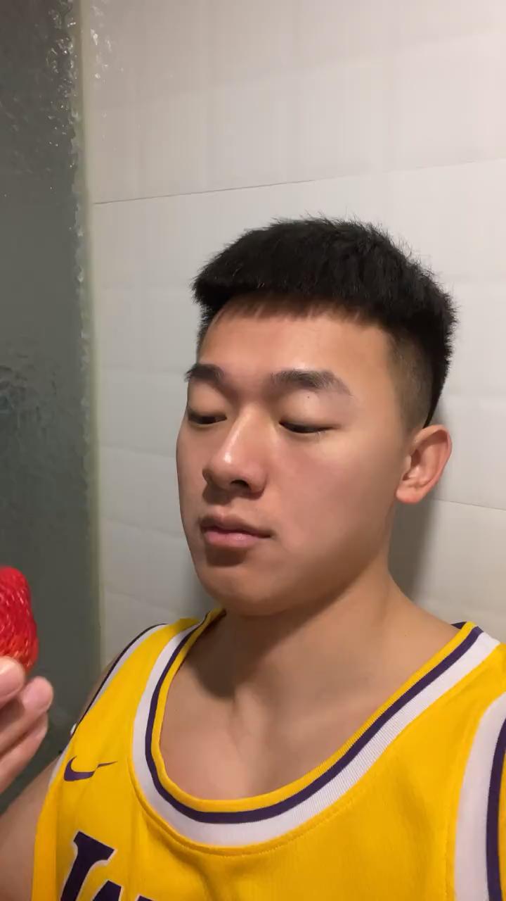 神颜福利社#不太正经的憨憨男朋友