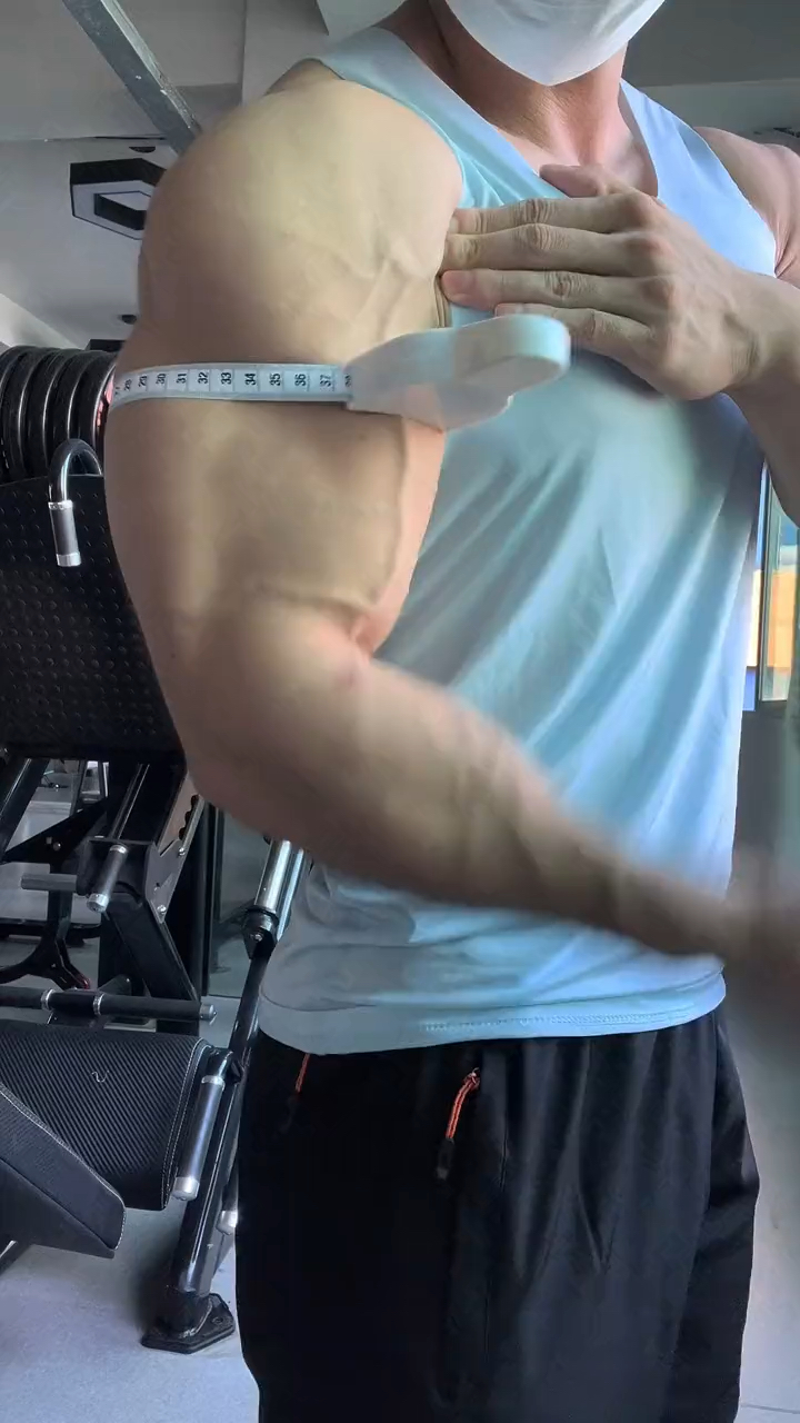 有了这个尺子随时随地都可以测量自己的腰围臂围