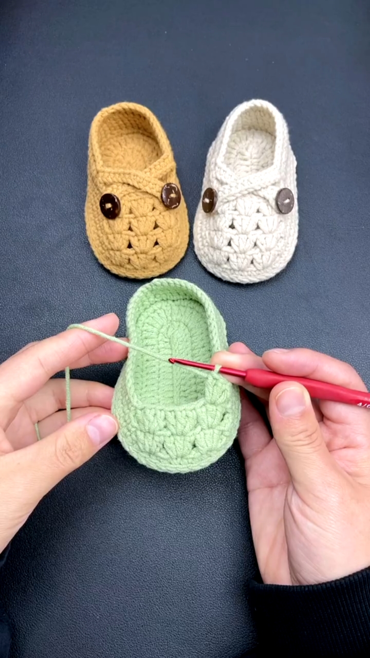 记录我的钩织时光适合夏季的宝宝鞋