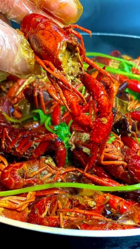 在家做个拿手菜#麻辣小龙虾