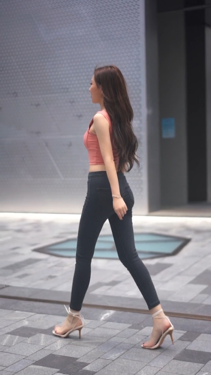 穿搭秀#气质这一块美女拿捏的很到位