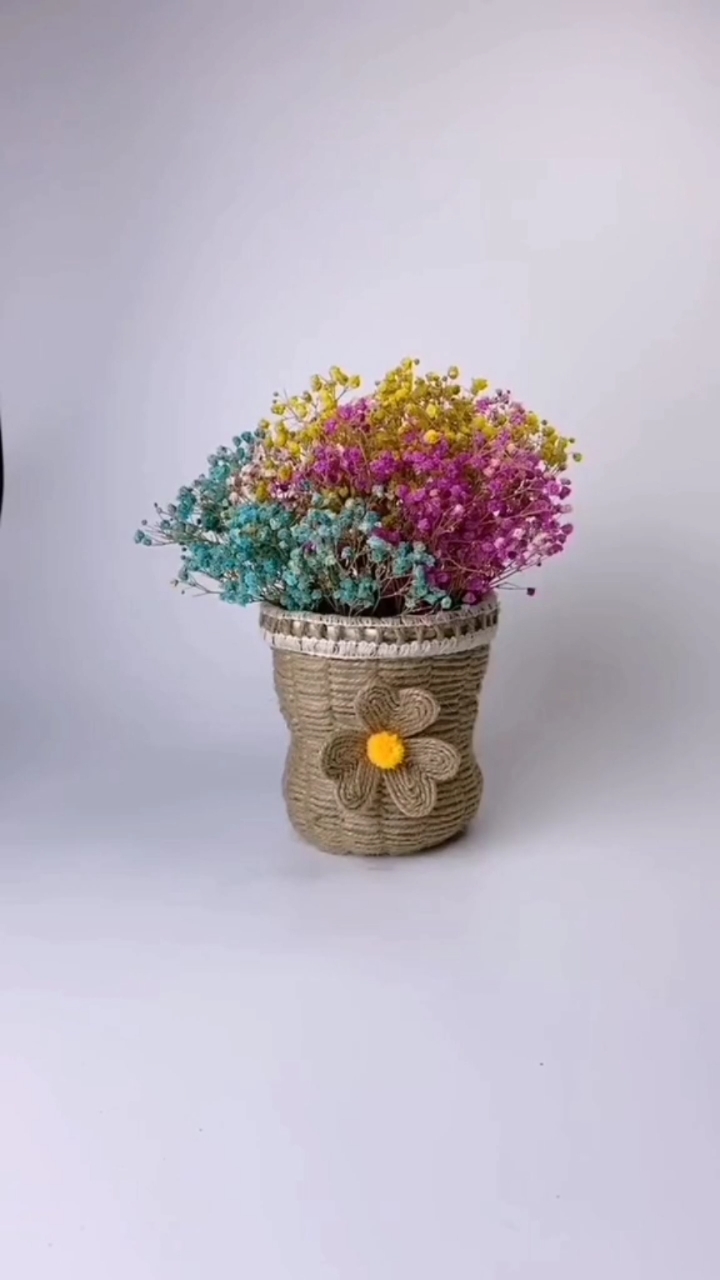 废物利用#用过的纸杯不要扔,一起做个小花瓶吧-度小视