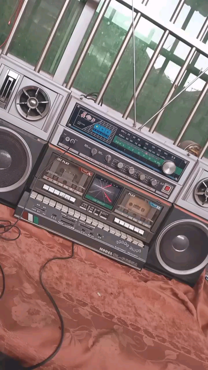 长江牌cl-6625组合音响机,正常使用