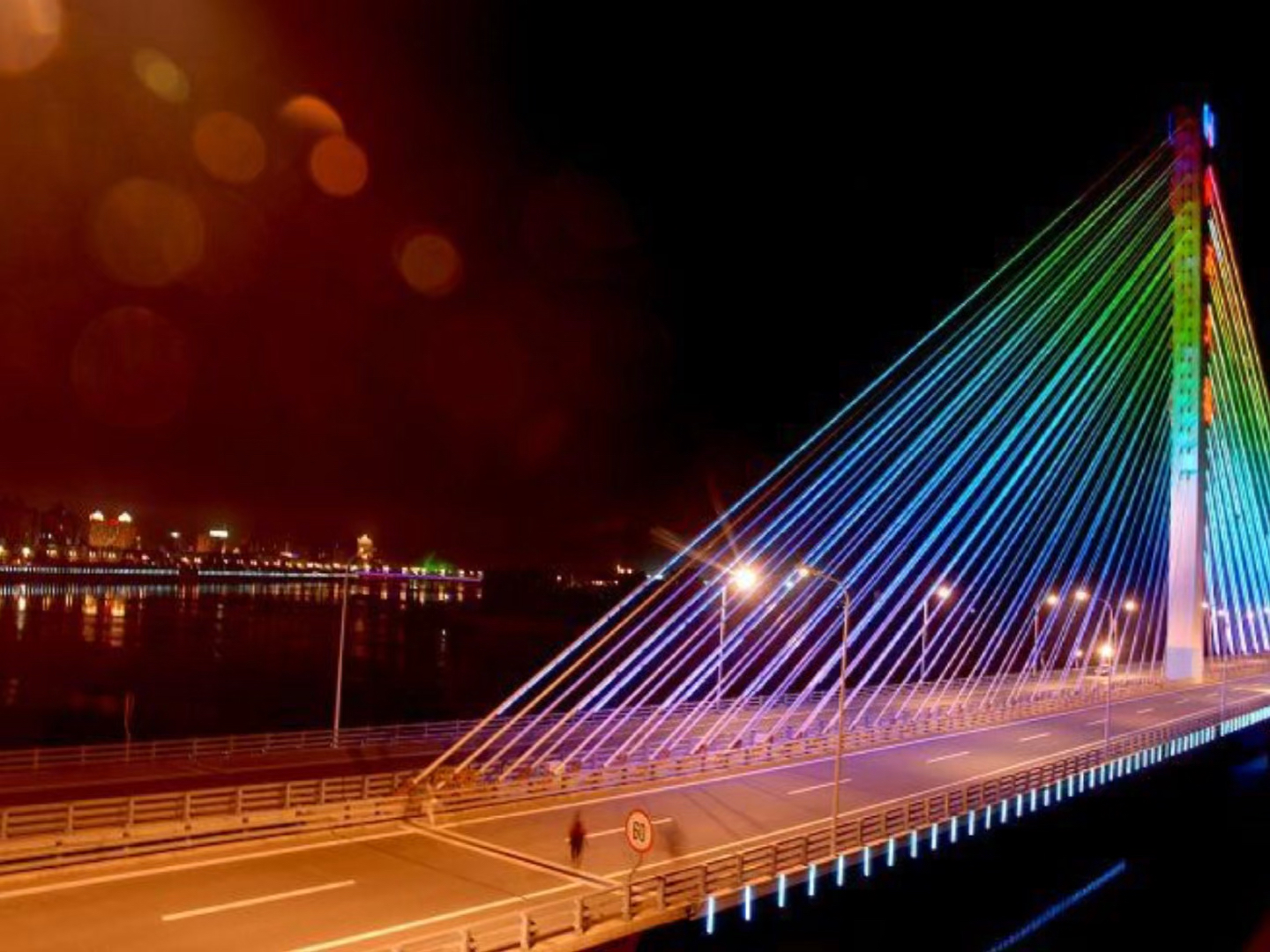 情感语录#情感语录:这样的男人遇到了就是赚到