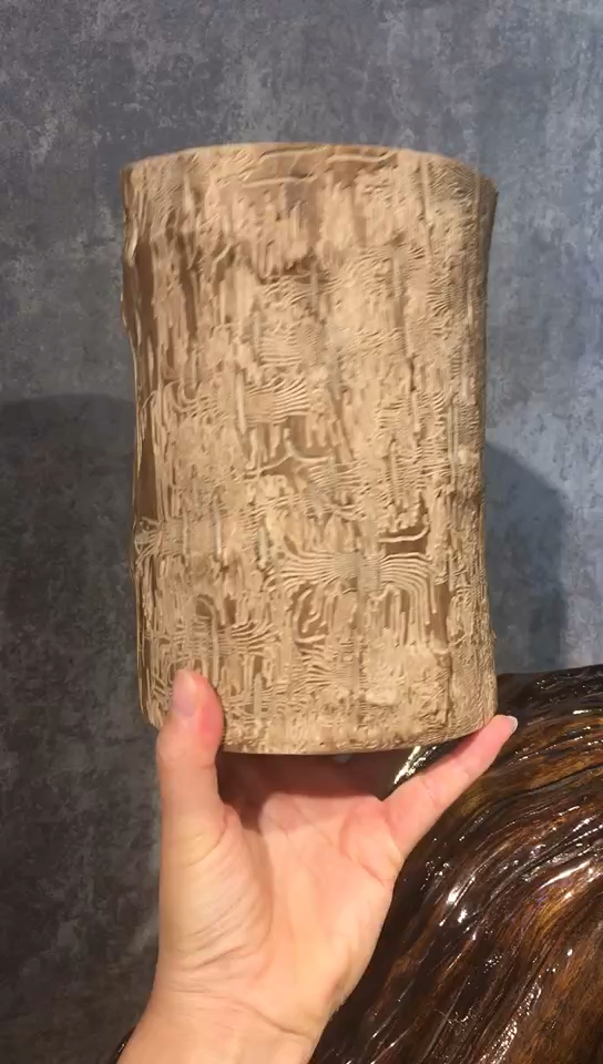 金丝楠木原木笔筒天然虫纹无字天书有看懂的吗呲牙