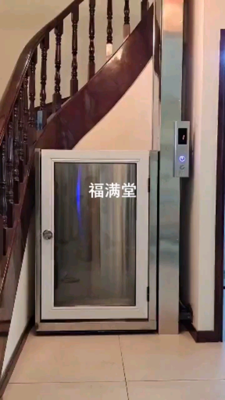 小型家用电梯,半轿厢款式,层高不够的可以选择半轿厢款式.