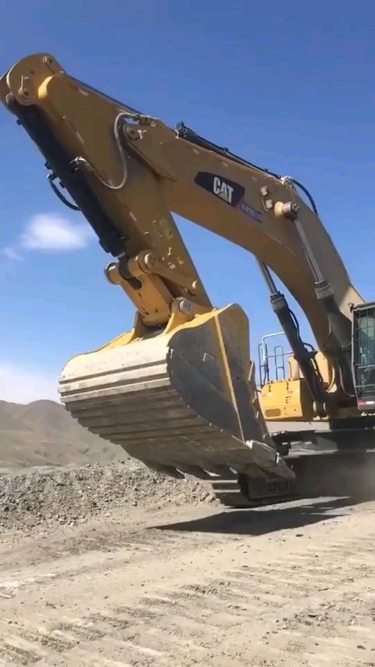 我家宠物不一样#挖掘机#工程机械#卡特390#记录工地生活#挖掘机#挖机