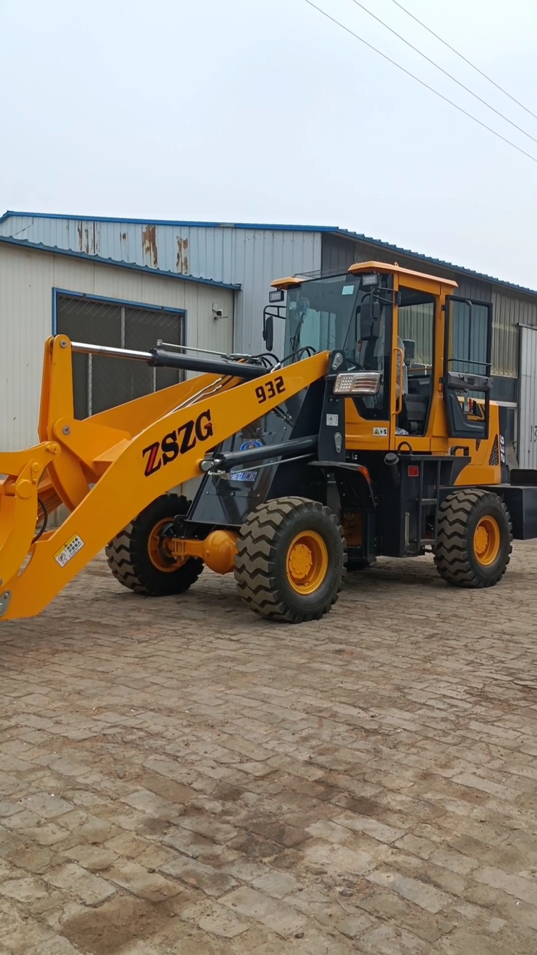 铲车抓车多种属具更换简单