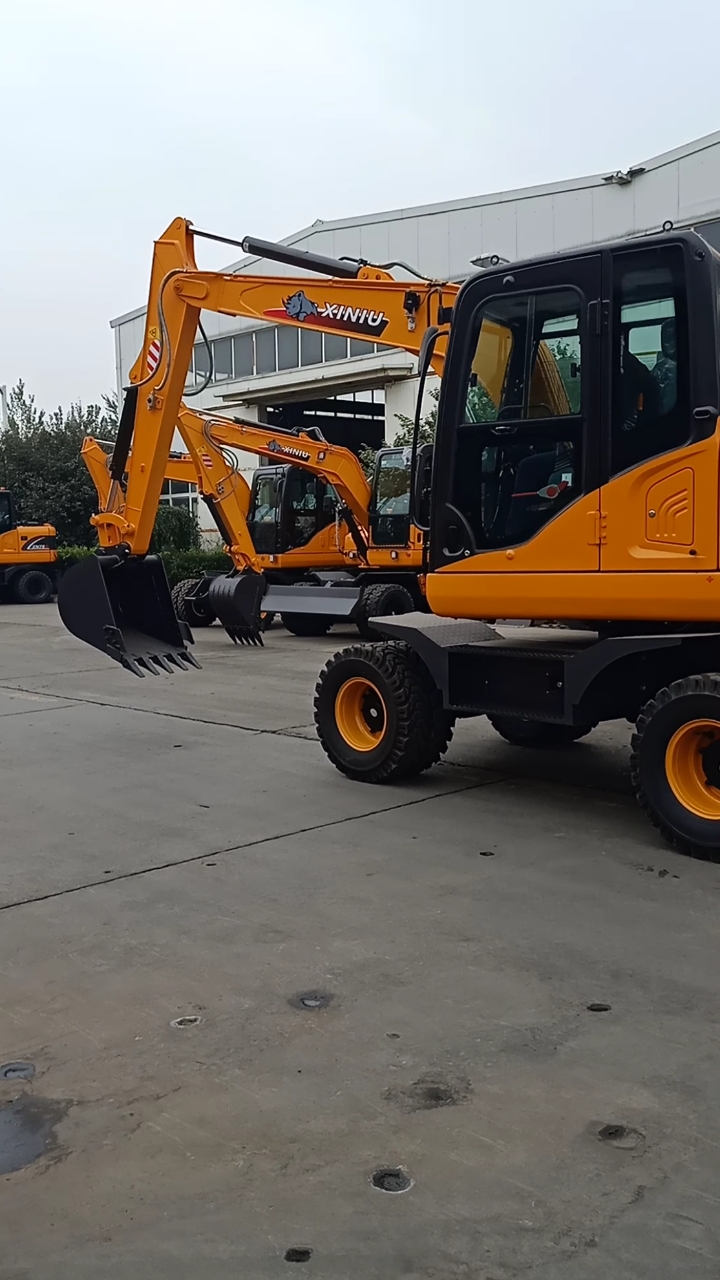 轮式挖掘机#75轮挖