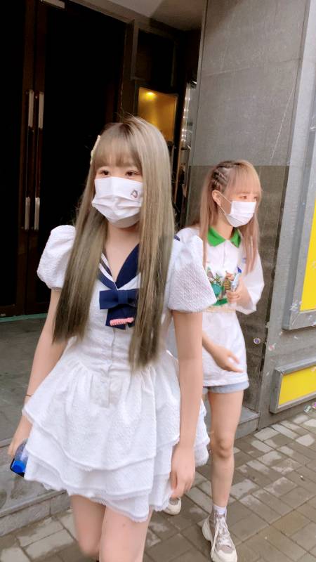 snh48#丝芭传媒四小花:熊紫轶,林佳怡,王依柳,禹佳蔚,人气慢慢起来了