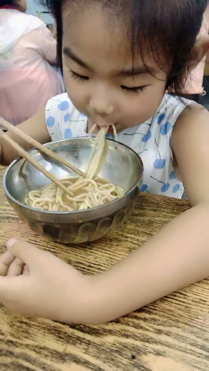 吃面条了宝宝.