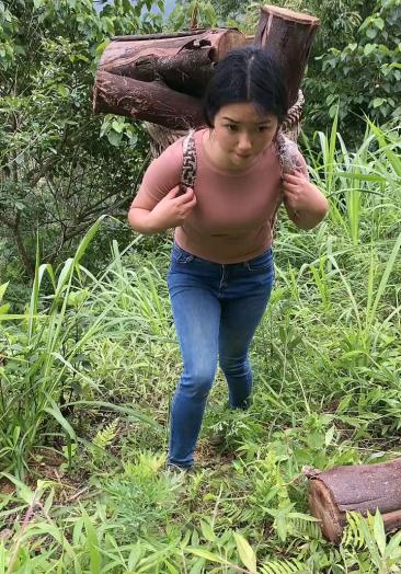 安陆找小姐上门全套按摩加微98715941服务包夜酒店