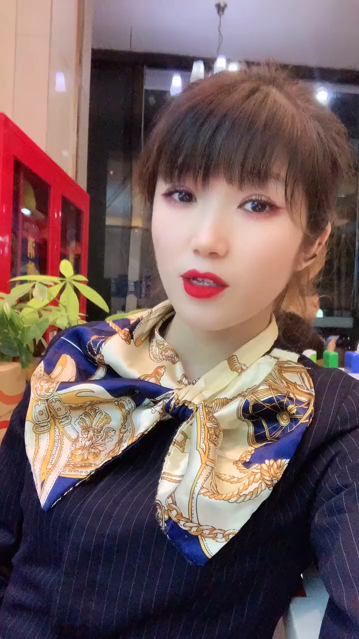 大西北陕西婆娘叫喝酒老汉回家时的场景