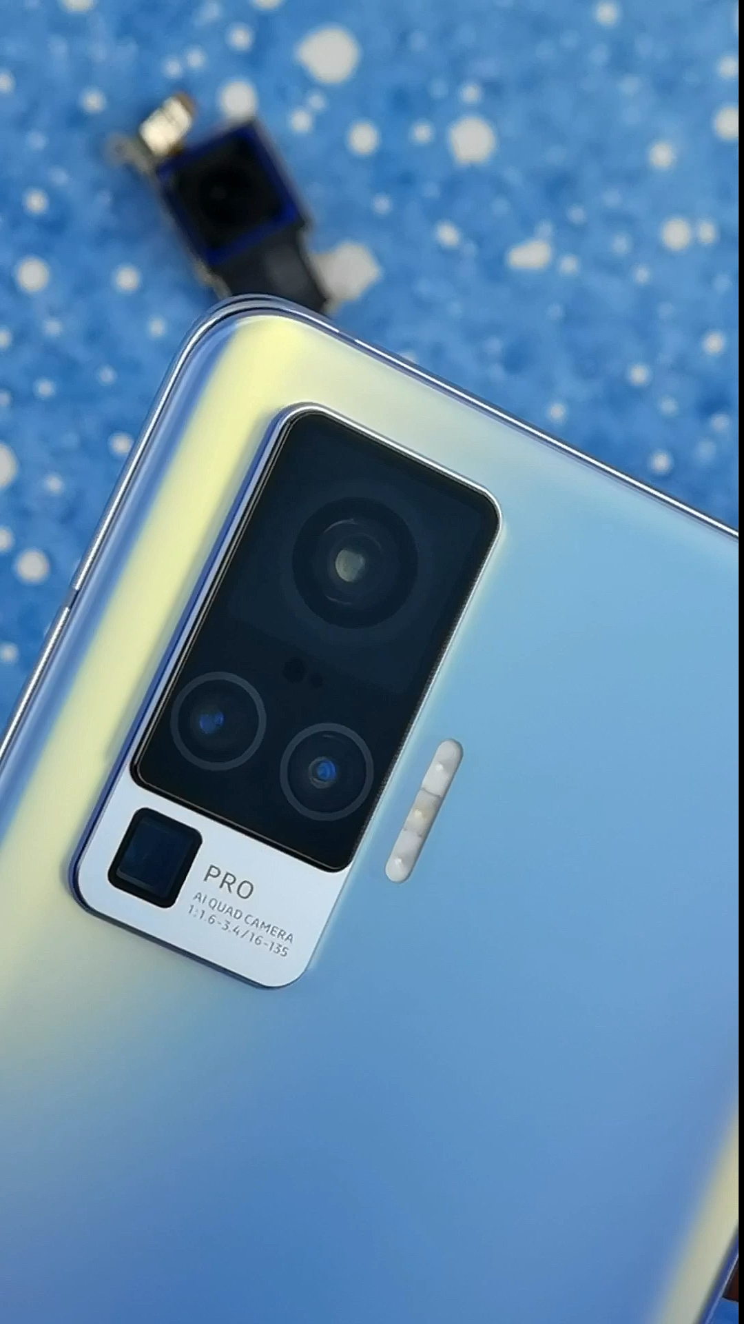 手机#微云台专治手抖!vivox50pro开箱上手玩,还有轻薄高颜值