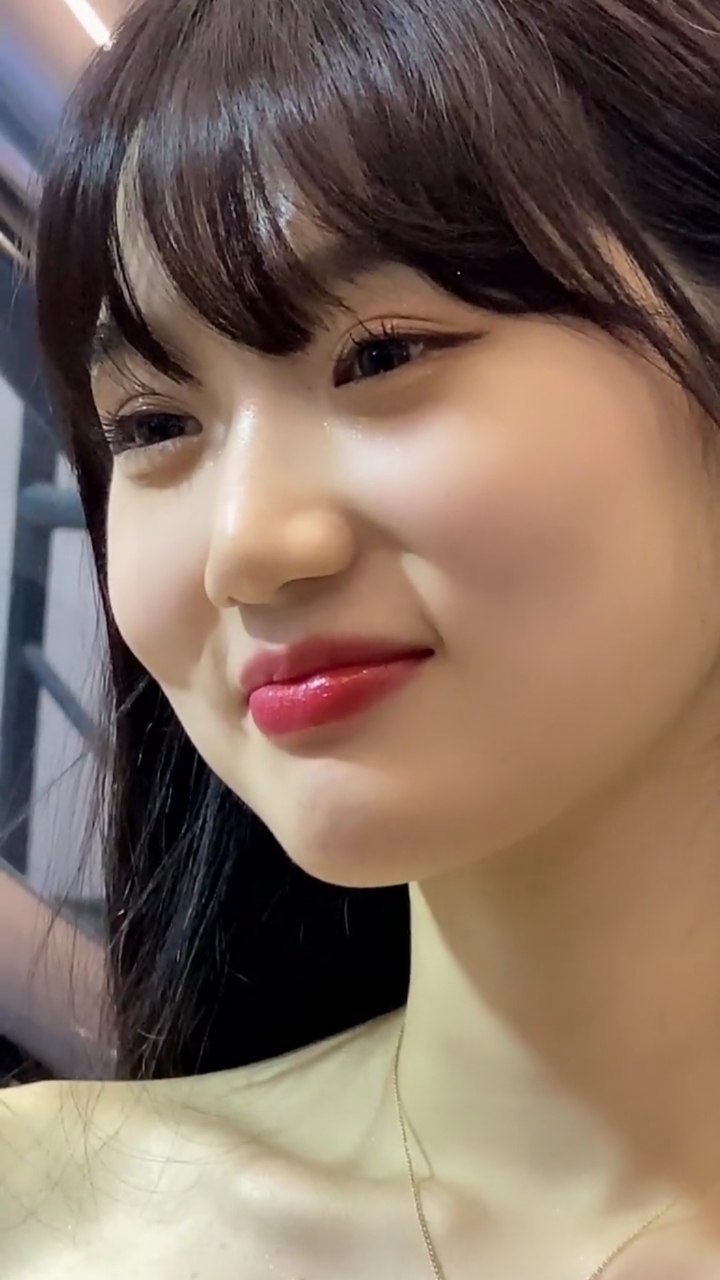 小姐姐#00后最美车模