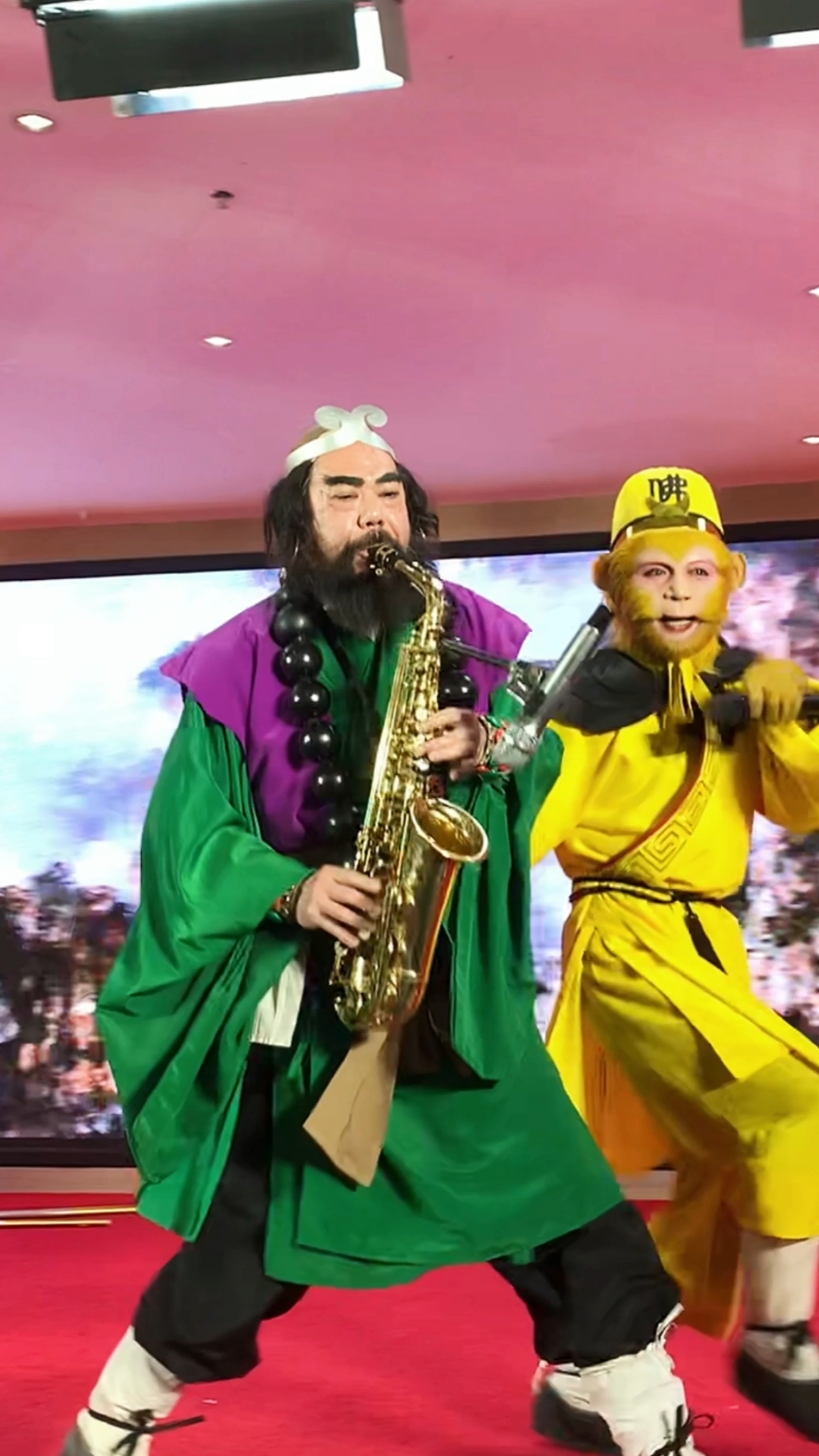 演出现场#沙僧吹萨克斯火了-度小视