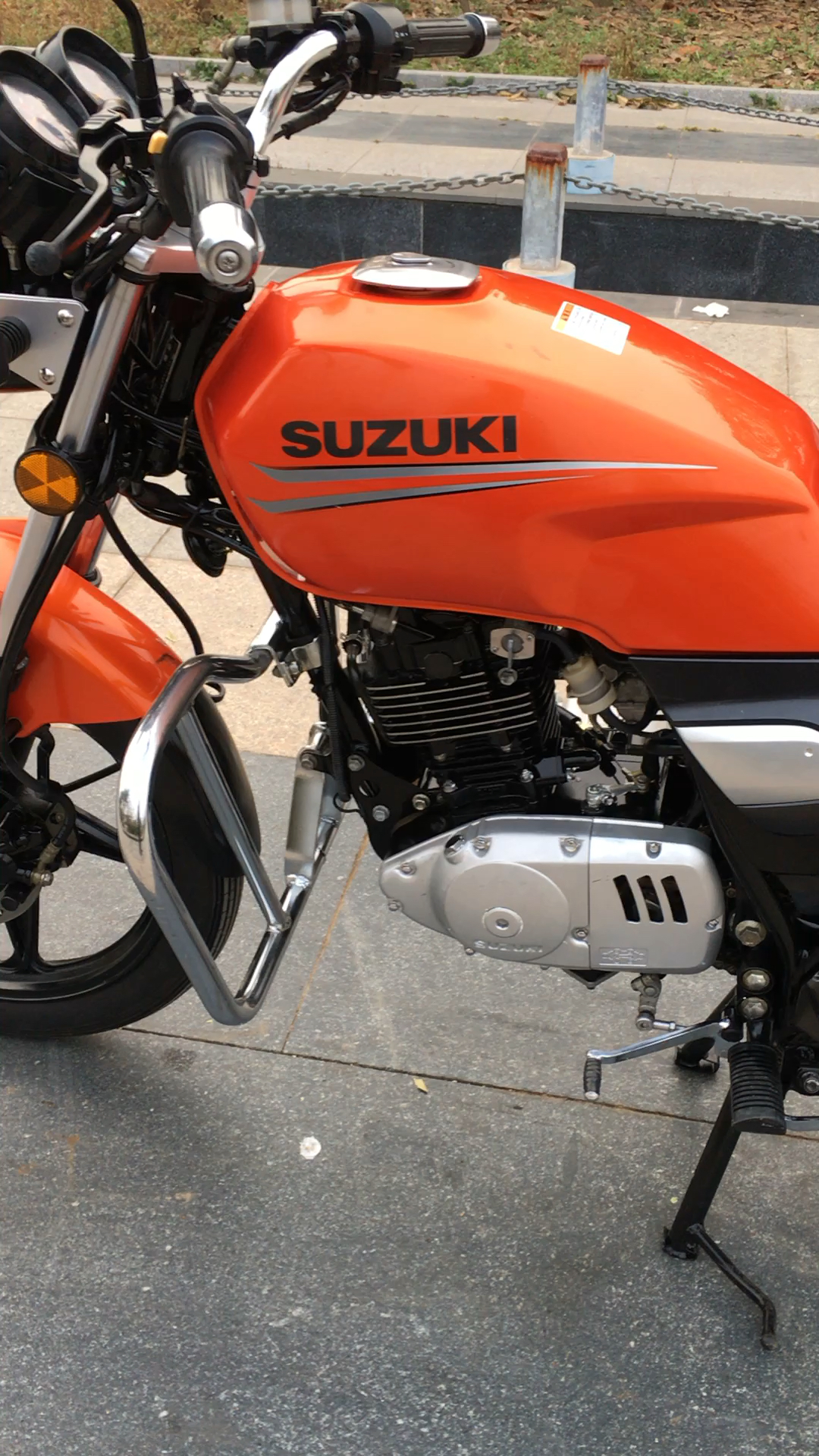 铃木钻豹王黑缸