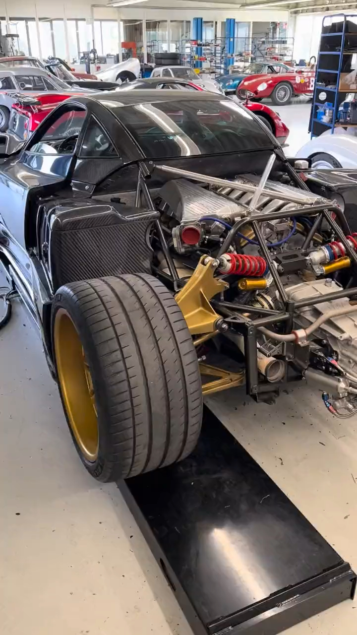 汽车那些事超级跑车内部结构大揭秘