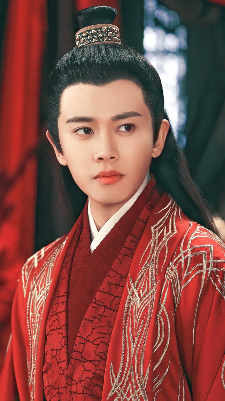 任嘉伦#恭喜嘉伦入围金鹰节观众最喜爱男演员,已经开始第三轮投票了