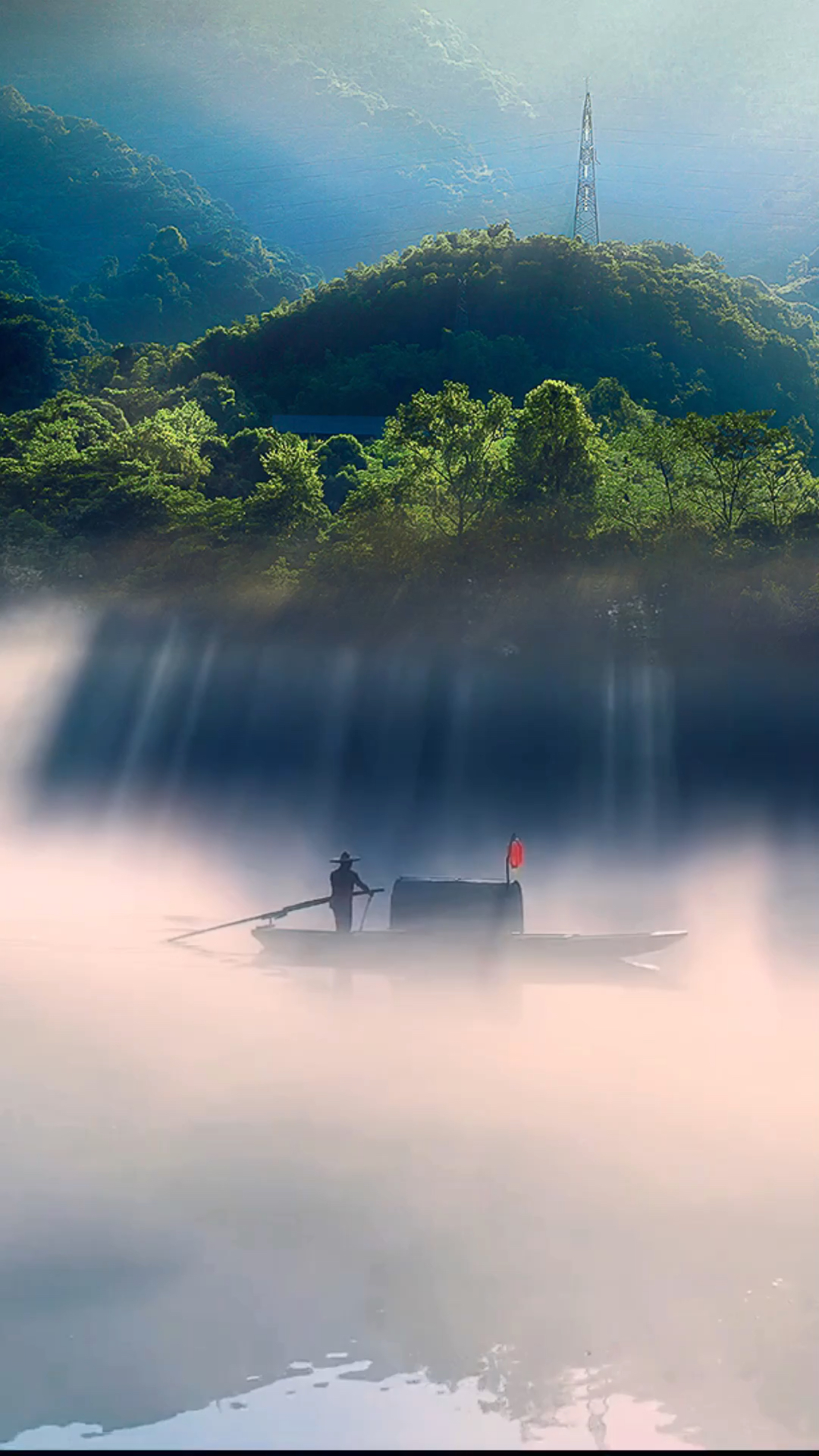 云雾浮画绕山丘,时隐时现一叶舟,朝阳之下幻霓裳,蓬莱仙境入神游.