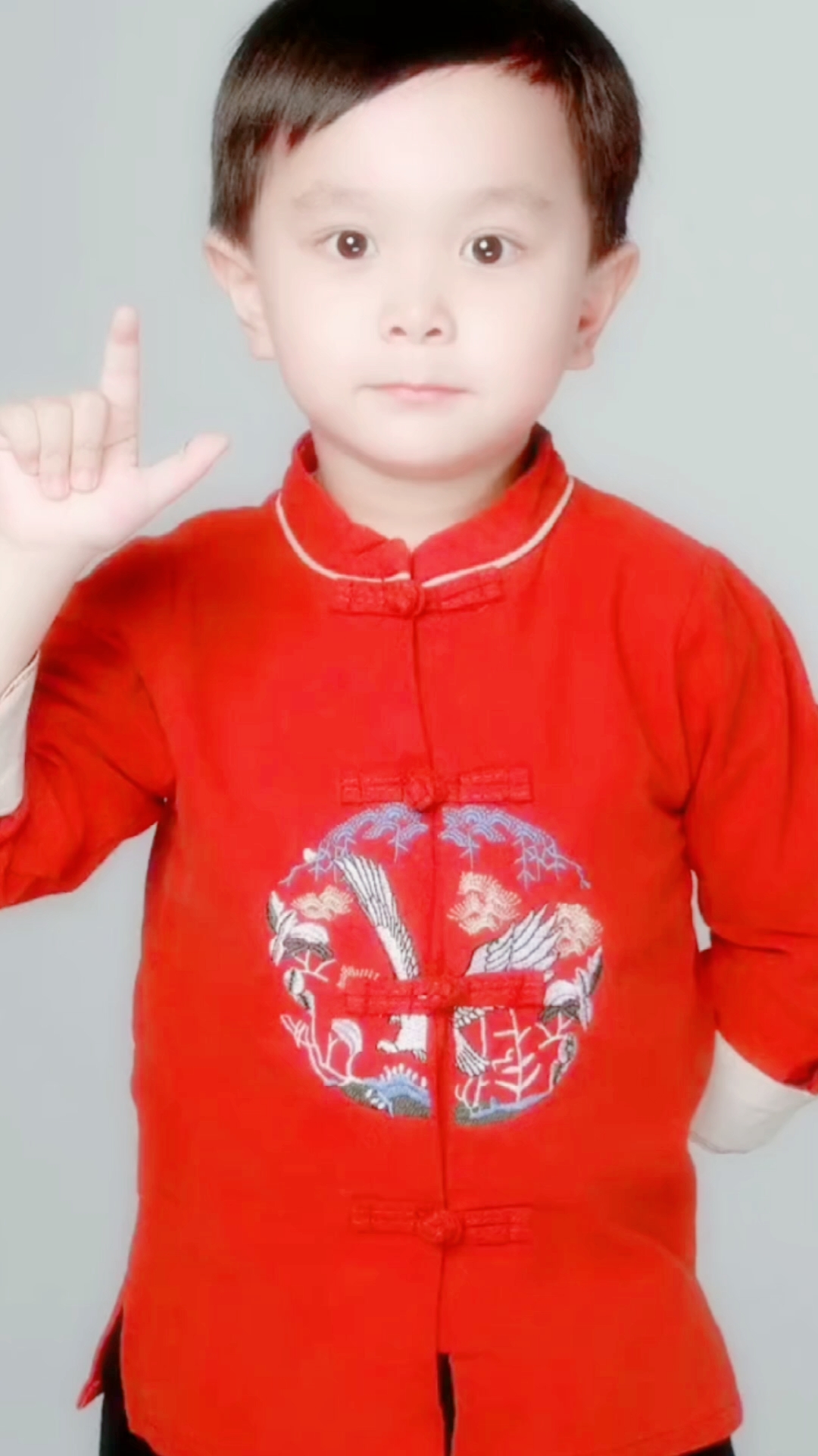 古诗词#神童王恒屹4岁能识三千字,背500首诗,评委轮番夸赞-度小视