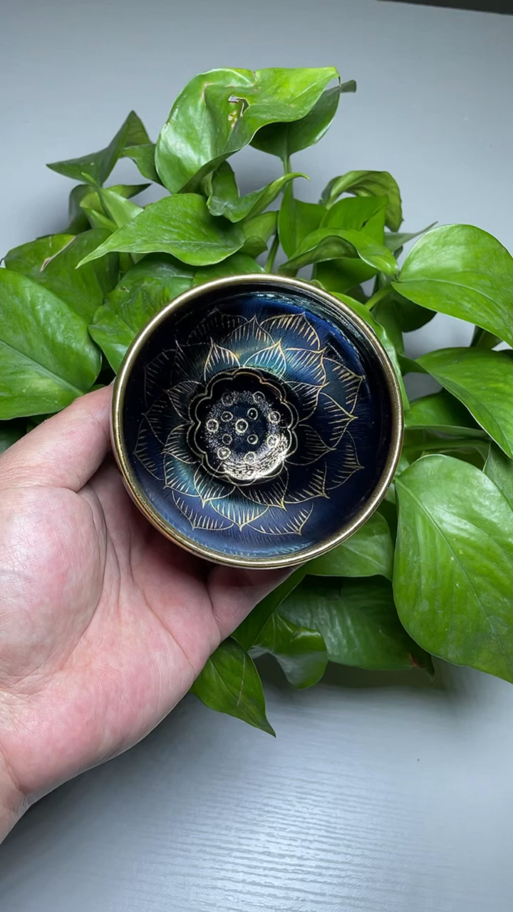 高端茶杯#描金佛莲建盏主人杯-度小视