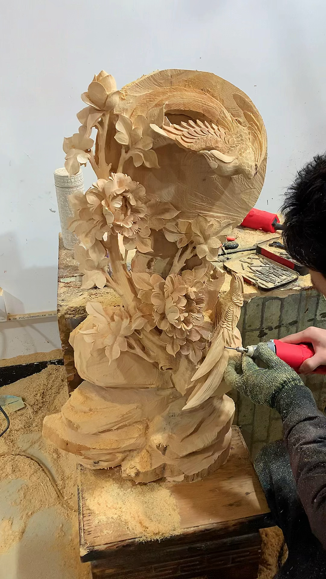 木雕制作过程#木雕花开富贵根雕花鸟工艺品摆件