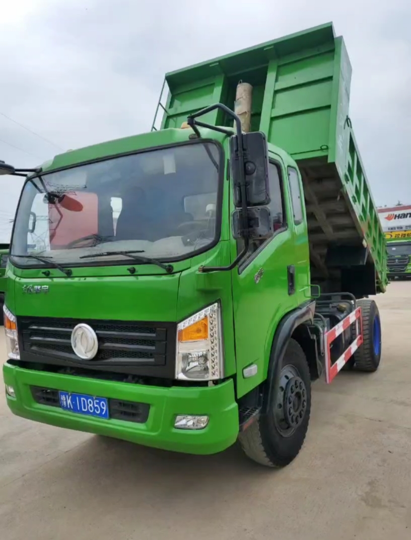 东风蓝牌自卸车,国四玉柴发动机,法士特变速箱,斯太尔后桥,4.3米车厢