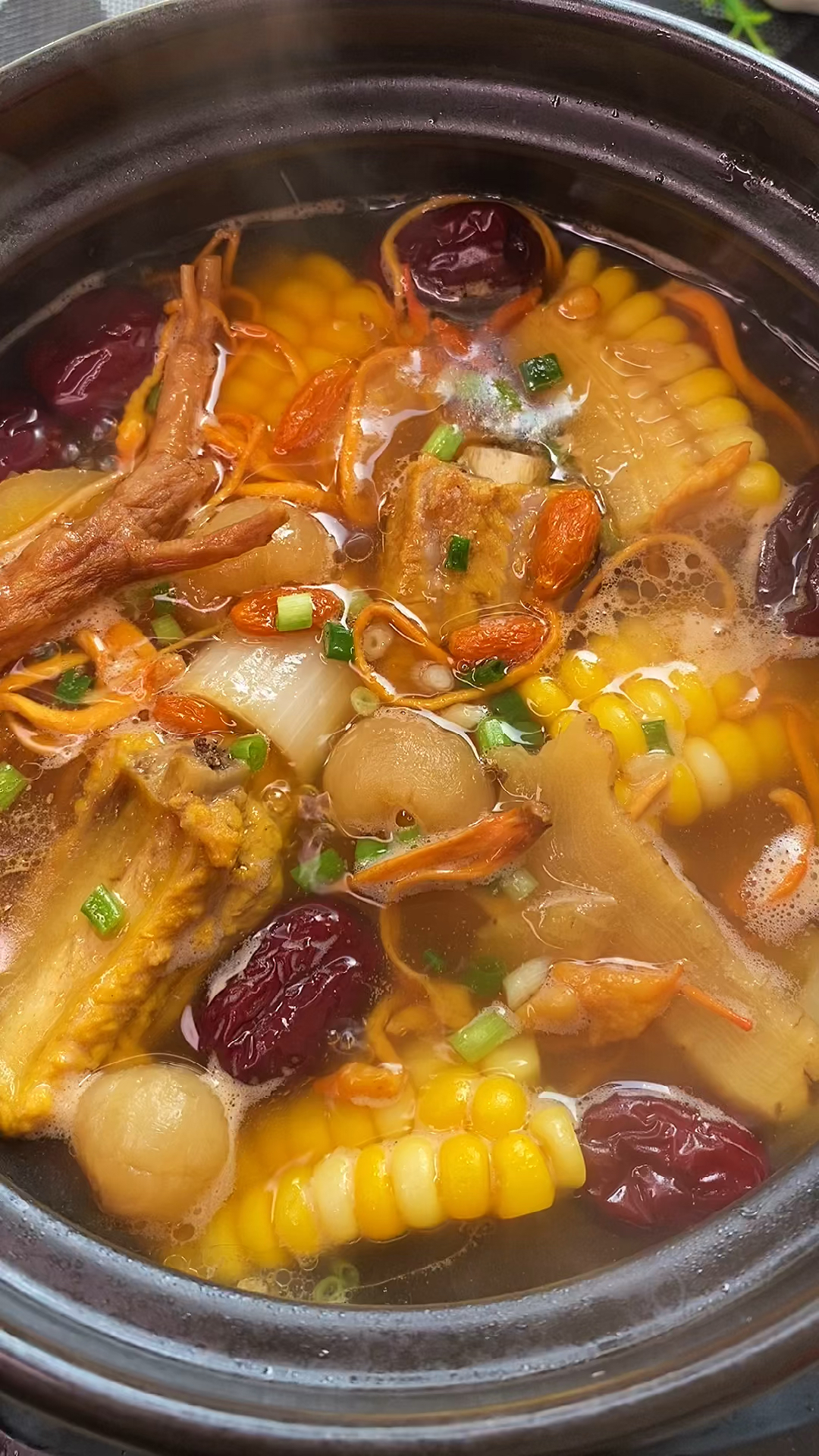 营养又好喝的人参红枣排骨汤家人都爱喝