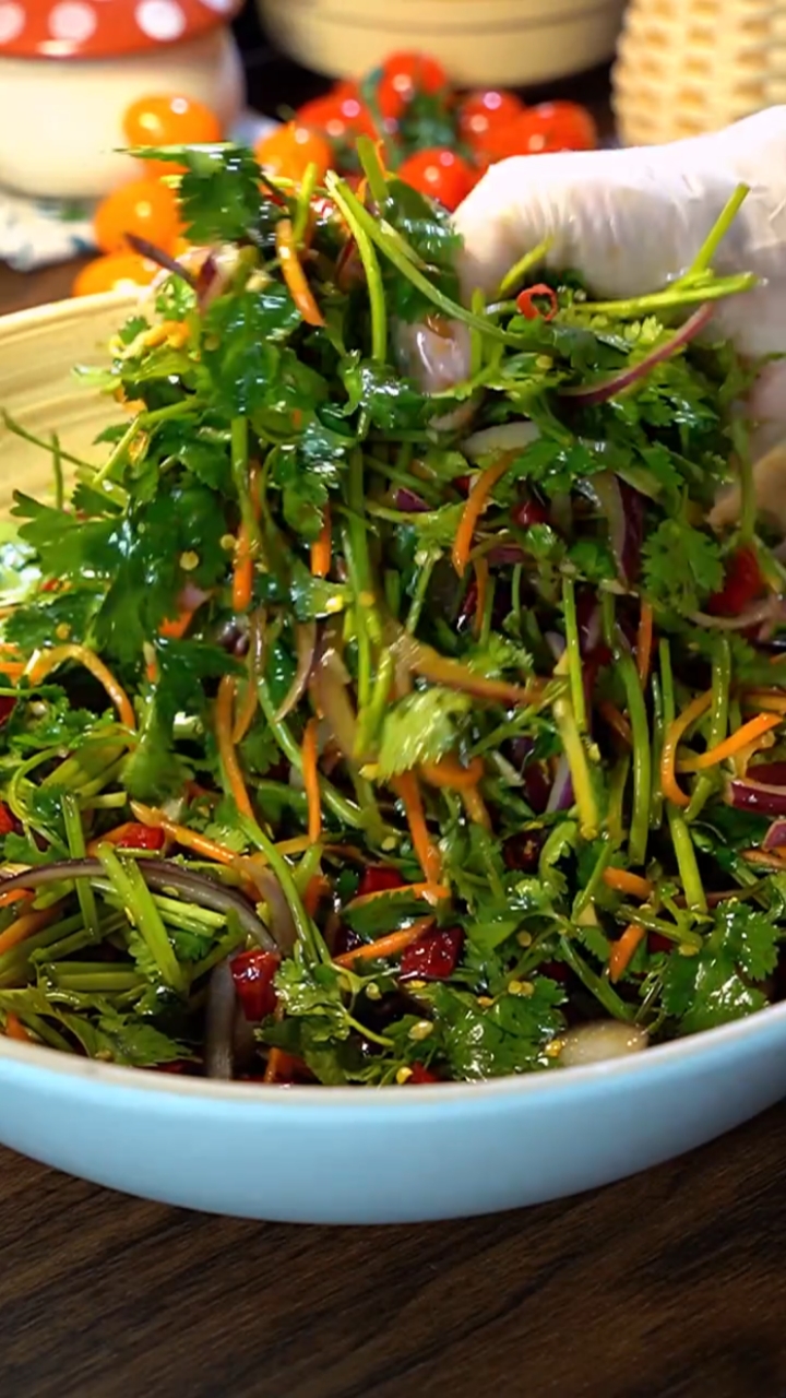 爱美食爱生活#香菜这样做,好吃又下饭