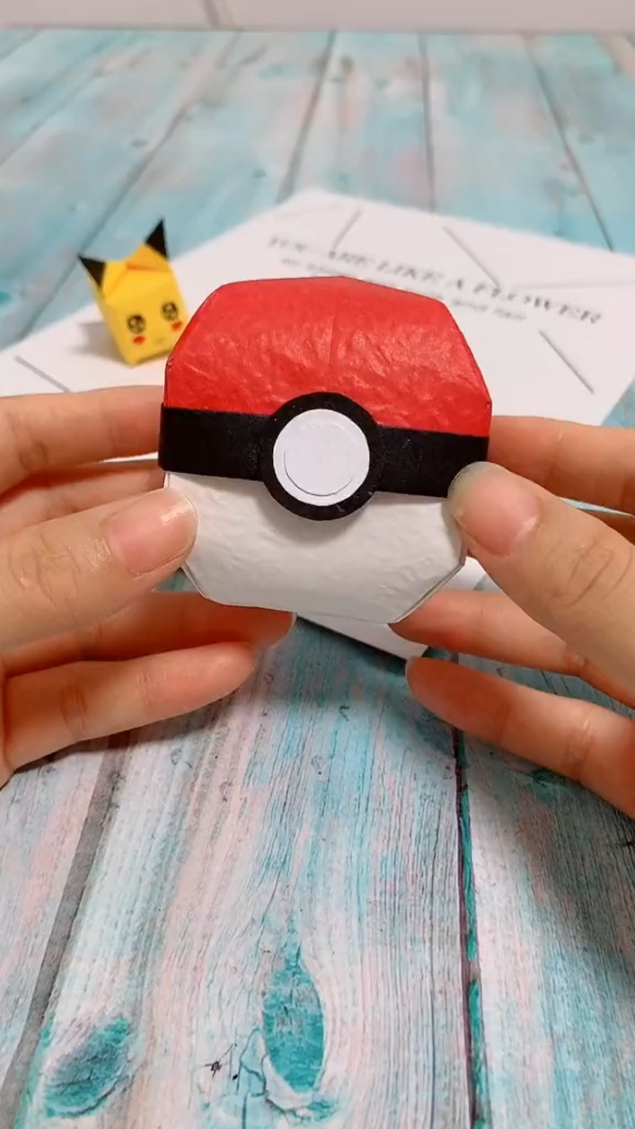 手工制作精灵球小时候的回忆你看过这个动画吗