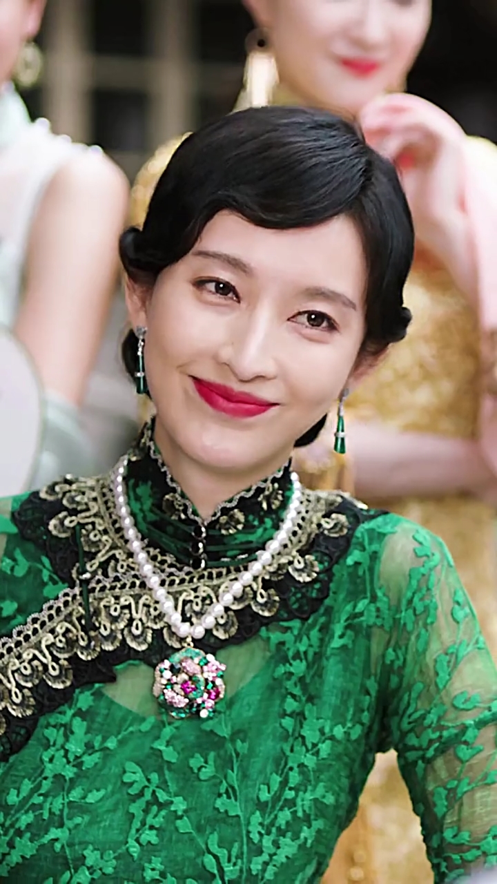 张俪#美貌与霸气并存的大阿姐,当得起惊艳二字吧