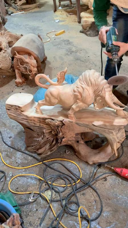 福州木雕#木雕招财斗牛根雕工艺品家居摆件创意工艺品