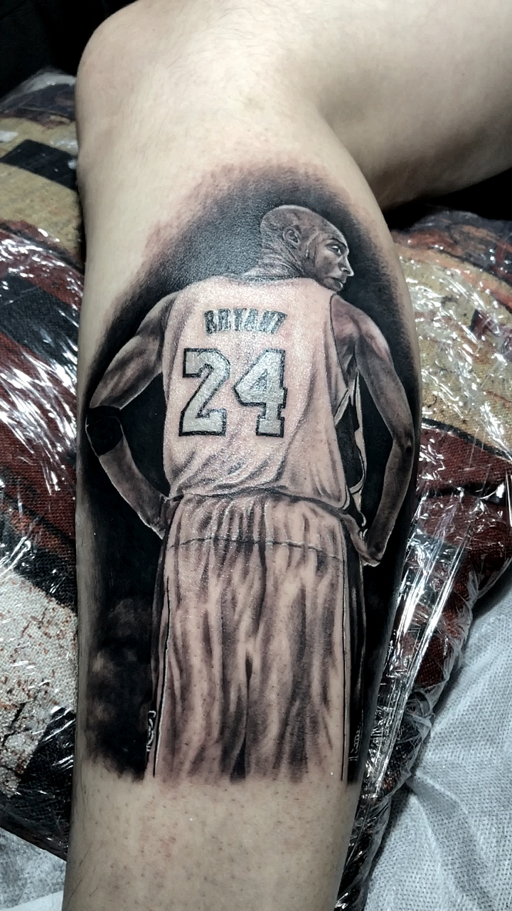 广州纹身#写实明星科比纹身,用时8小时,广州纹身