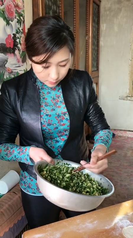 农村留守妇女一个人在家太难了