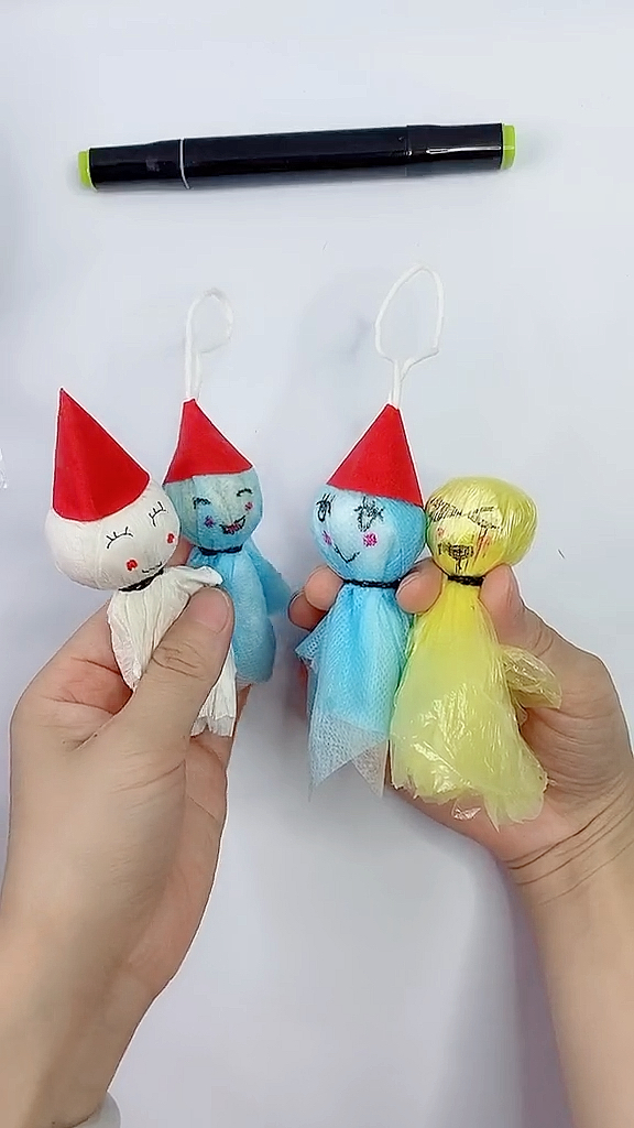 我做几个晴天娃娃,希望快点天晴#晴天娃娃#创意手工#口罩